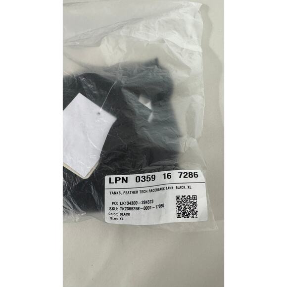 Fabletics Feather Tech Racerback Tank Top Black Womens XL New Athletic Shirt - Picture 9 of 9